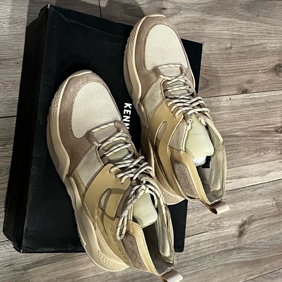 NWT Kenneth Cole Maddox Hiker Sneakers High Top Tennis Shoes Ankle Boots Beige - Picture 4 of 10